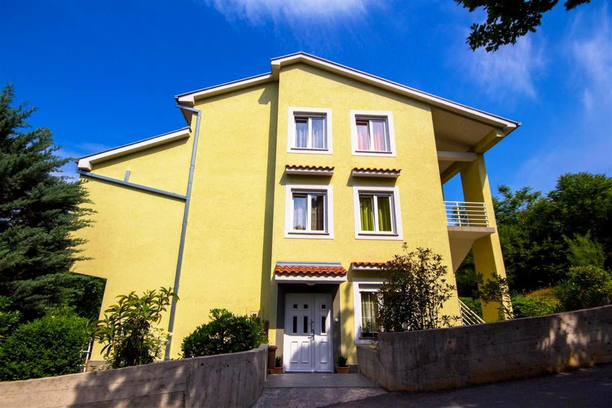 Apartments Claudia Crikvenica Exterior photo